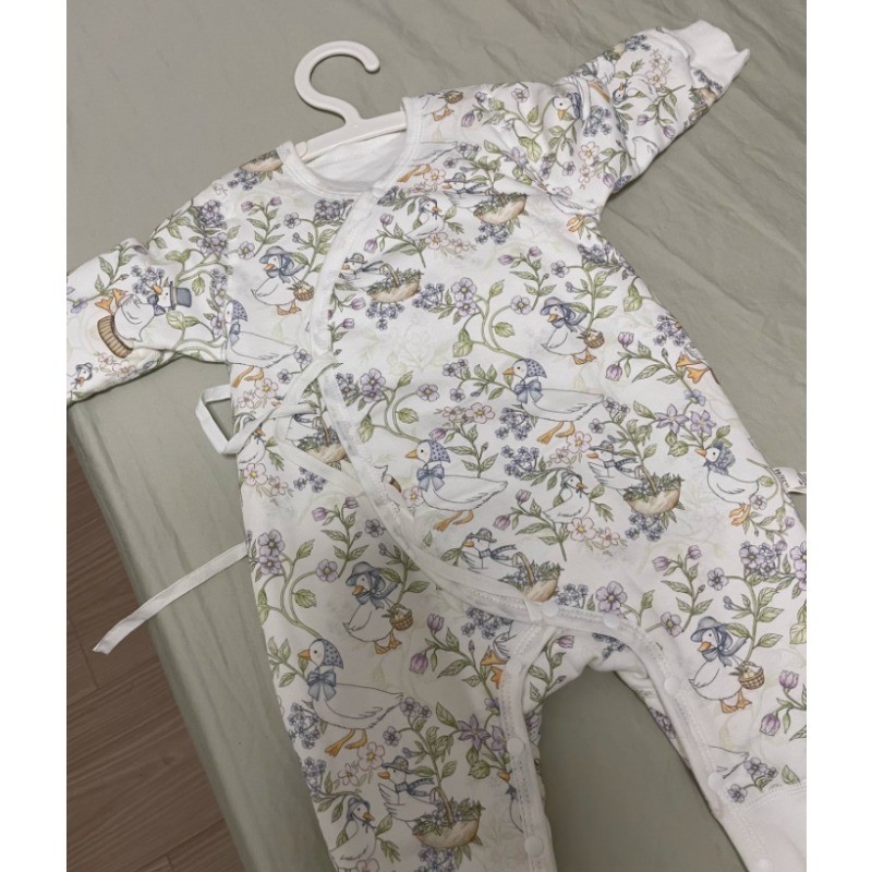 ثوب فضفاض للأطفال مصنوع من الق - مراجعة Skincare Newborn وسعره